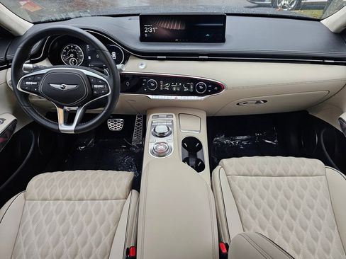Used 2025 Genesis GV70 3.5T Sport w/ Sport Advanced Package image 9