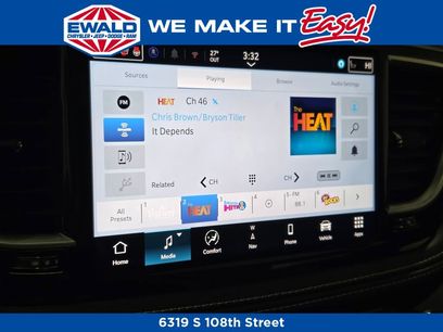 New 2026 Chrysler Pacifica Limited w/ S Appearance Package