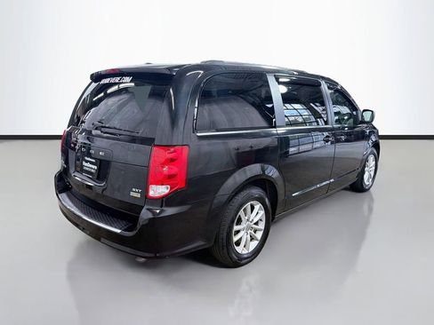 Used 2019 Dodge Grand Caravan SXT FWD image 10