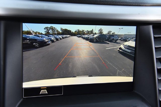 Used 2023 GMC Acadia SLT FWD image 14