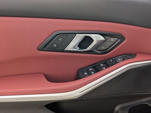 Used 2025 BMW 330i xDrive Sedan w/ Premium Package image 14