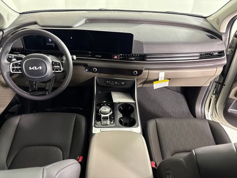 New 2026 Kia Carnival EX FWD image 15