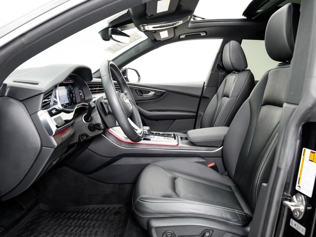 Used 2019 Audi Q8 Premium Plus AWD/4WD image 6