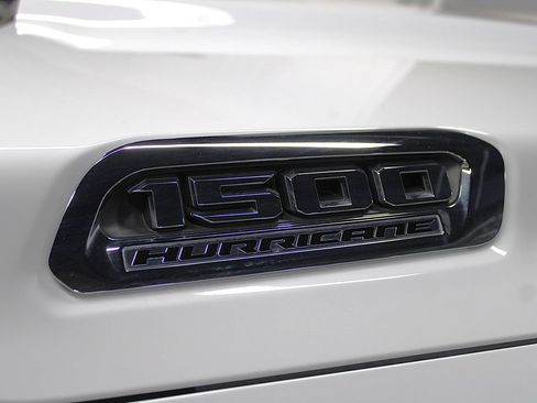 New 2026 RAM 1500 4x4 Crew Cab image 40