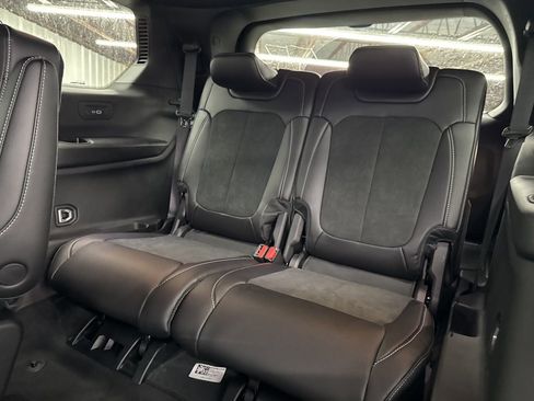 New 2025 Jeep Grand Cherokee L Altitude image 11