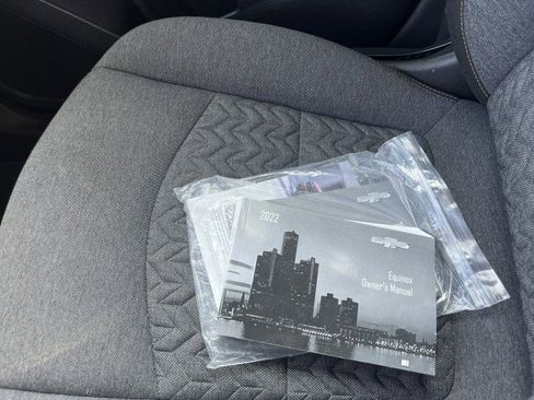 Used 2022 Chevrolet Equinox LT image 36