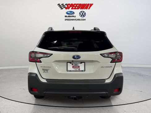 Certified 2025 Subaru Outback Premium AWD/4WD image 7