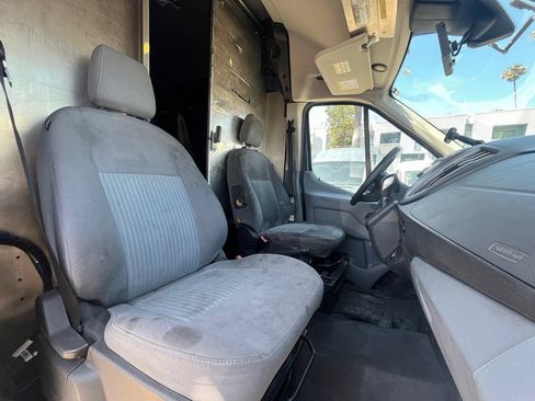 Used 2019 Ford Transit 250 148 High Roof Extended RWD image 16