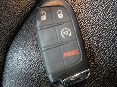 Used 2025 Jeep Compass Limited AWD/4WD image 28