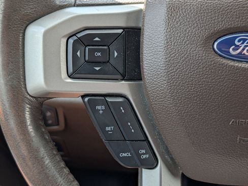 Used 2019 Ford F150 King Ranch w/ Equipment Group 601A Luxury AWD/4WD image 24