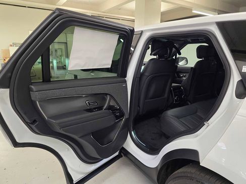 New 2026 Land Rover Range Rover Sport SE image 17