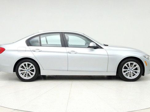 Used 2017 BMW 320i Sedan image 4