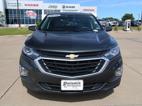 Used 2020 Chevrolet Equinox LT FWD image 2