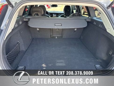 Used 2024 Volvo V60 B5 Cross Country Ultimate AWD/4WD image 19