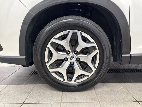 Used 2023 Subaru Forester Premium AWD/4WD image 10