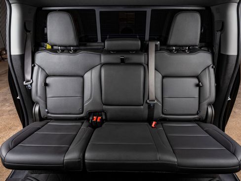 Used 2025 Chevrolet Silverado 2500 LTZ w/ LTZ Plus Package image 34