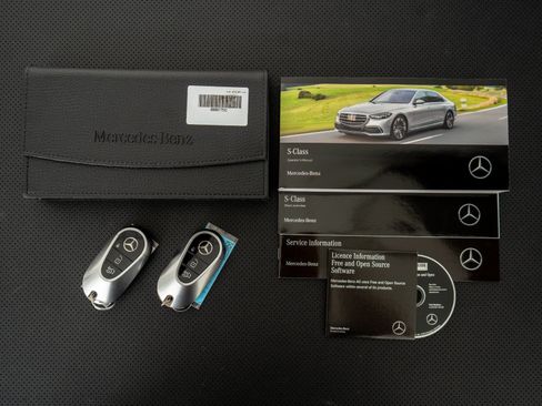 Used 2025 Mercedes-Benz S 580 4MATIC Sedan image 21