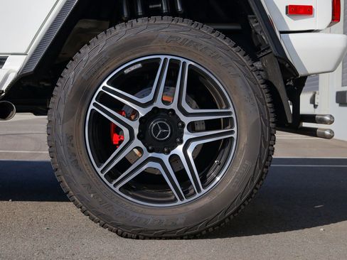 Used 2017 Mercedes-Benz G 550 Squared image 13