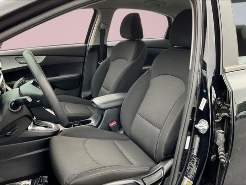 Used 2023 Kia Forte LXS image 24