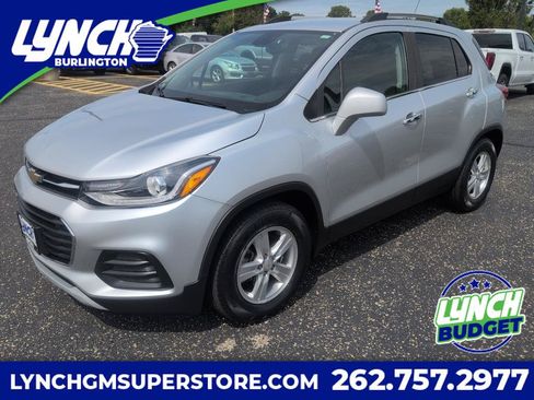 Used 2019 Chevrolet Trax LT w/ LT Convenience Package FWD image 1