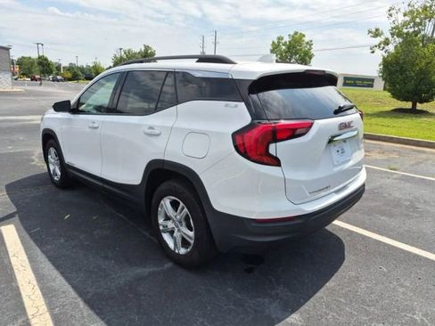 Used 2020 GMC Terrain SLE w/ Driver Convenience Package AWD/4WD image 8