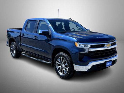 Certified 2022 Chevrolet Silverado 1500 LT AWD/4WD image 3