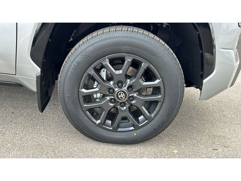 New 2026 Toyota Tundra Platinum AWD/4WD image 12