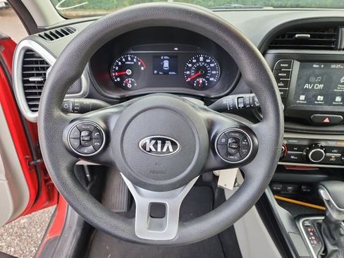 Used 2020 Kia Soul S image 23