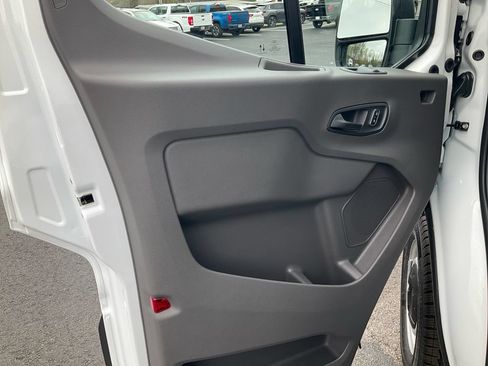 New 2026 Ford Transit 250 148 Medium Roof RWD image 15