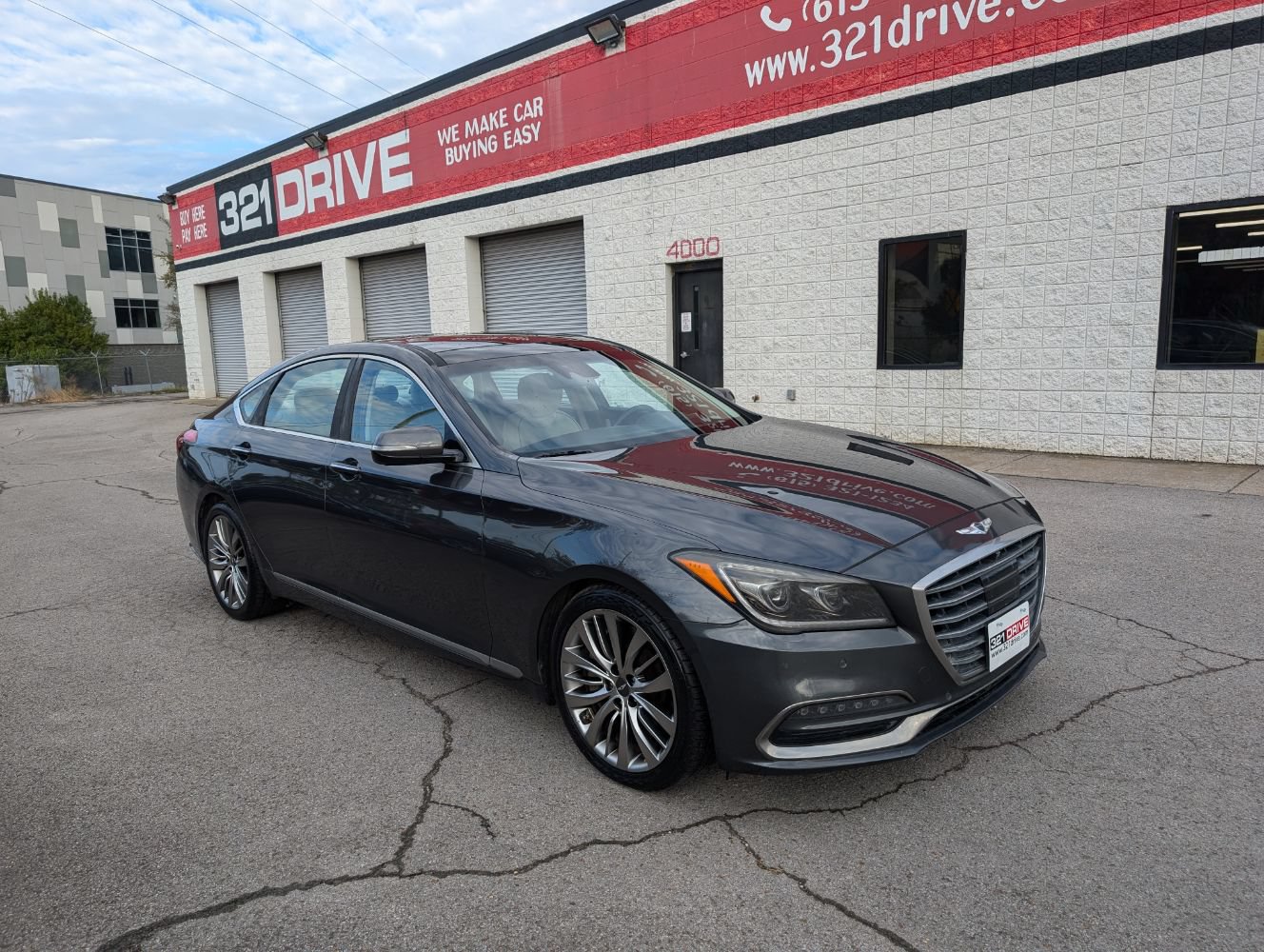 Used 2018 Genesis G80 5.0 Ultimate RWD image 1