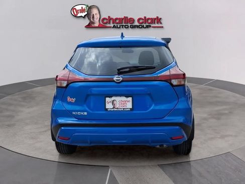 Used 2025 Nissan Kicks Play S FWD image 4