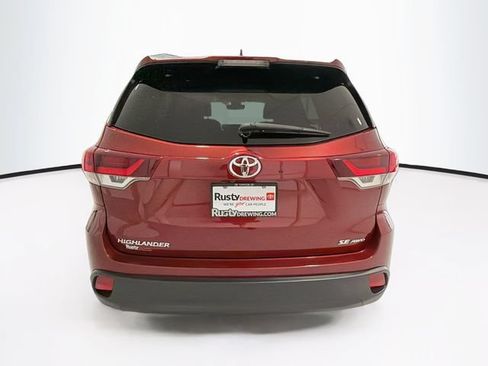 Certified 2019 Toyota Highlander SE w/ Carpet Mat Package (TMS) AWD/4WD image 5