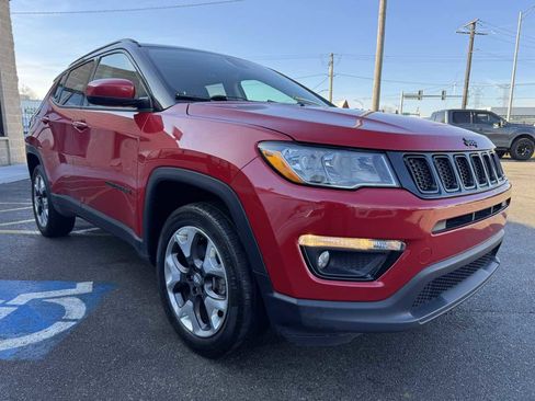 Used 2018 Jeep Compass Latitude w/ Popular Equipment Group image 3