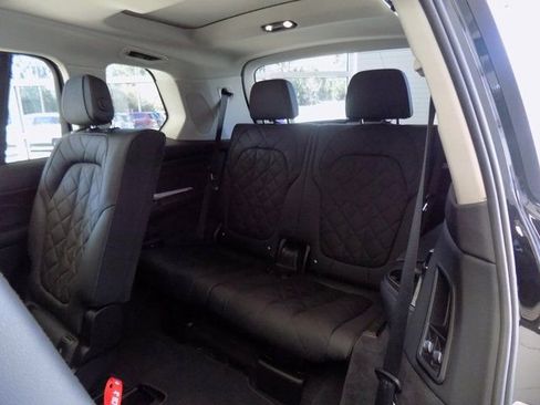 Used 2024 BMW X7 xDrive40i AWD/4WD image 21