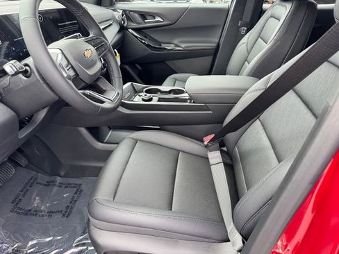 New 2026 Chevrolet Equinox LT w/ Convenience Package II FWD image 13