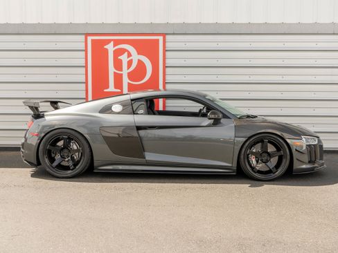 Used 2017 Audi R8 V10 plus AWD/4WD image 38