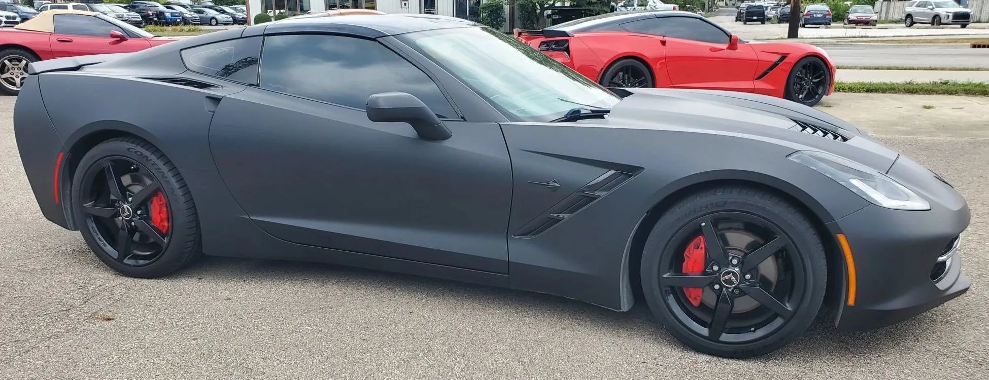 Used 2014 Chevrolet Corvette Stingray Coupe w/ 2LT Preferred Equipment Group RWD image 3