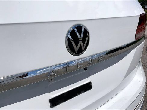 Used 2021 Volkswagen Atlas SE w/ Panoramic Sunroof Package FWD image 27