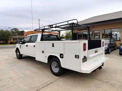 Used 2021 Ford F350 XL w/ Power Equipment Group image 8