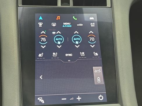 Used 2023 Porsche Taycan w/ Premium Package image 24