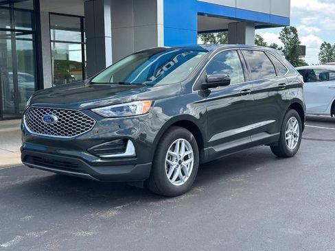 Used 2024 Ford Edge SEL AWD/4WD image 2