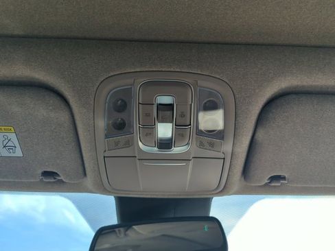 Used 2019 Hyundai Santa Fe FWD image 25