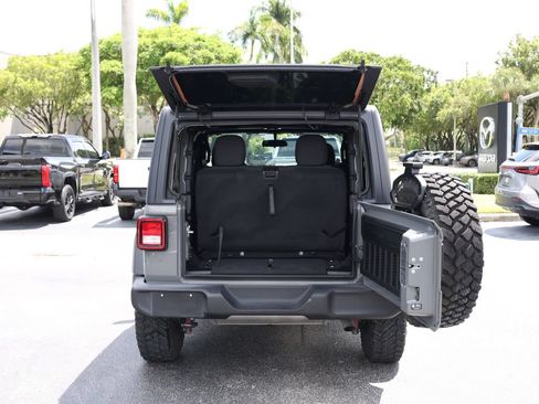 Used 2021 Jeep Wrangler Sport AWD/4WD image 7
