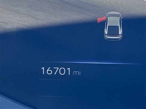 Certified 2025 Toyota Prius LE image 34