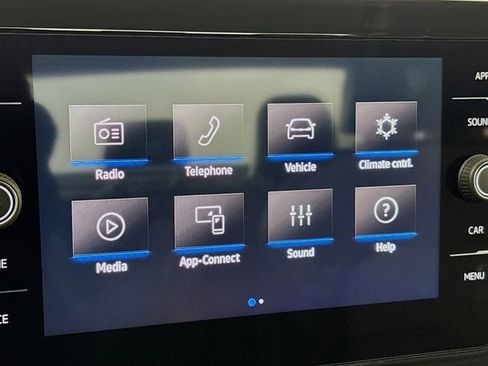 New 2026 Volkswagen Jetta SE FWD image 16