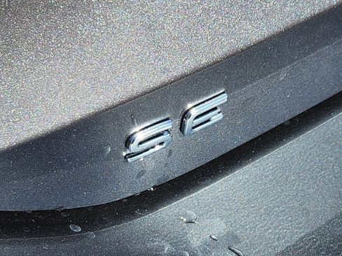 New 2026 Volkswagen Tiguan SE AWD/4WD image 31