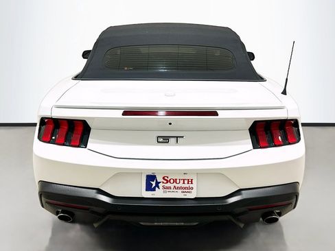 Used 2024 Ford Mustang GT Premium RWD image 6