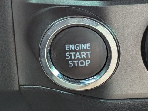 Used 2022 Toyota Tacoma TRD Off-Road w/ Technology Package AWD/4WD image 29