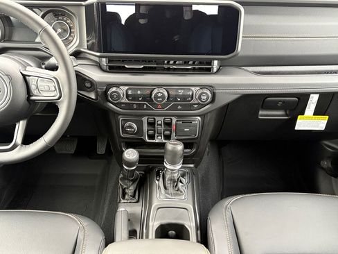 New 2026 Jeep Gladiator Sport image 3