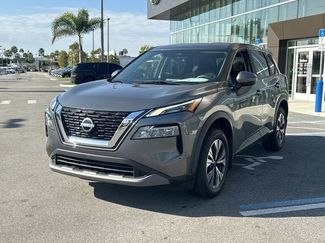 Used 2023 Nissan Rogue SV video 2